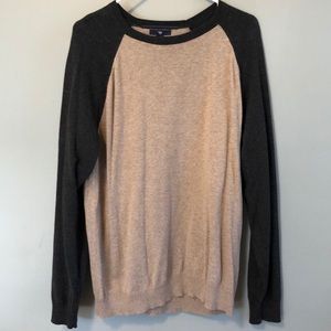 Gap long sleeve, light sweater